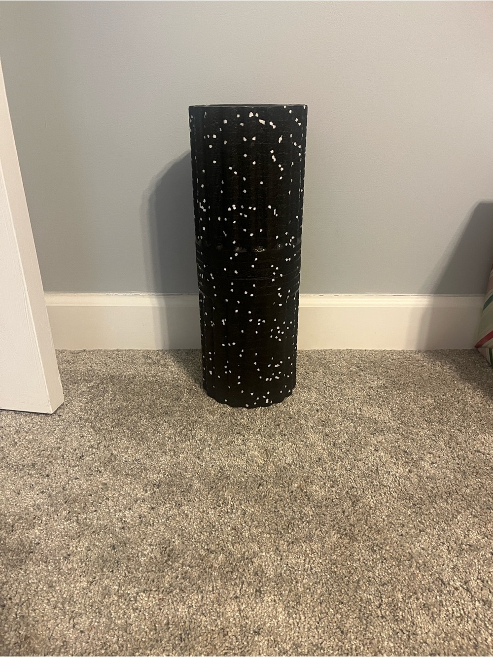 Vibrating Black Foam Roller with White Speckle Pattern - Amazing condition!